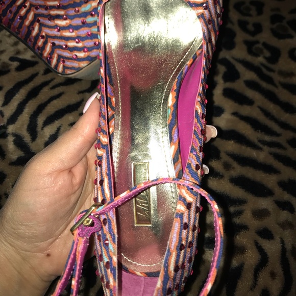 Wild Pair heels - Picture 3 of 5